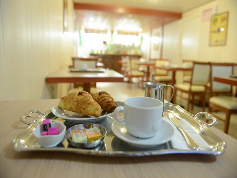 Best Western Flers Centre Gare Εξωτερικό φωτογραφία