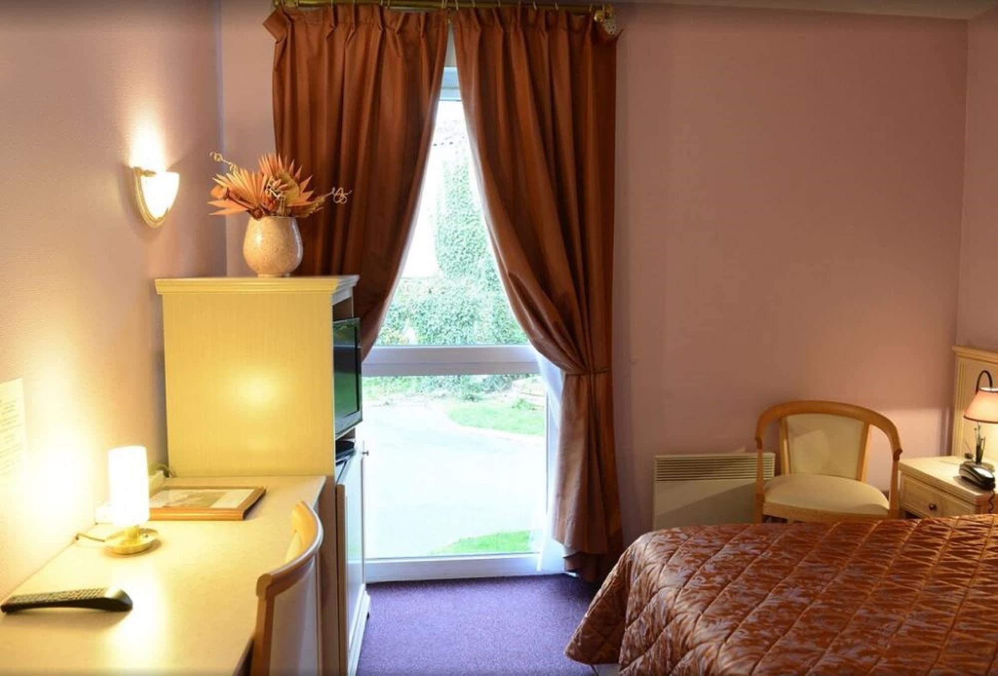 Best Western Flers Centre Gare Εξωτερικό φωτογραφία